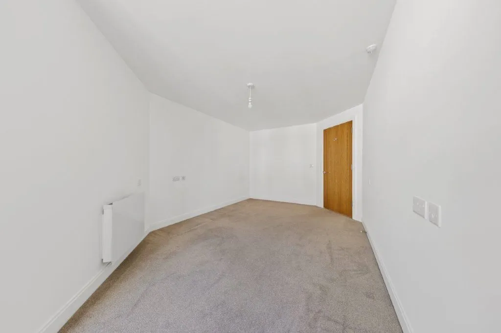 Churchfield Road, Walton-On-Thames KT12 2FR, photo 7