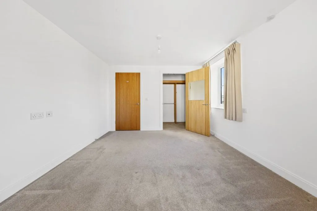 Churchfield Road, Walton-On-Thames KT12 2FR, photo 5