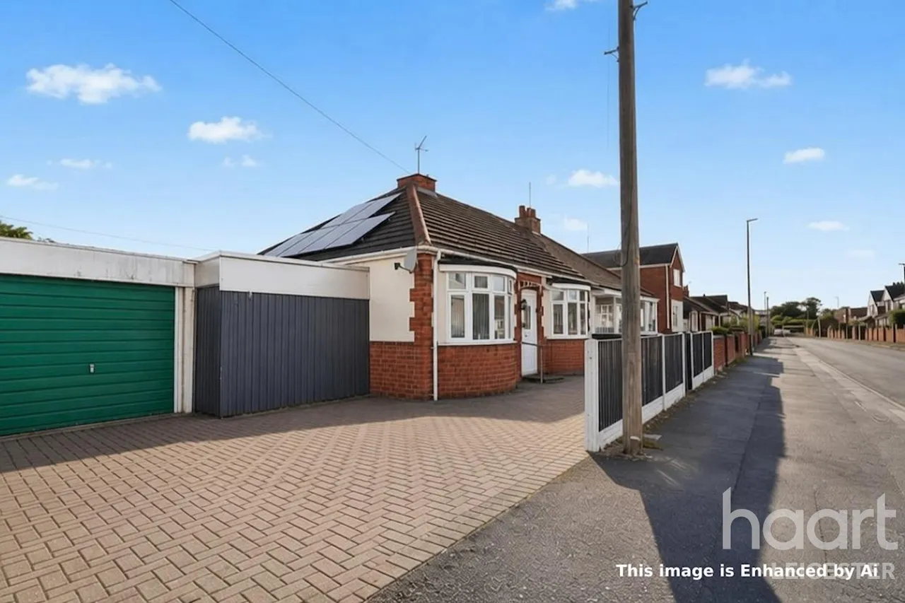 2 bed house for sale, St Ives Road, Leicester, LE4