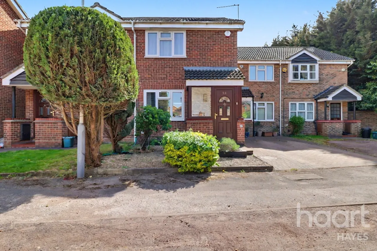 2 bed house for sale, Paddington Close, Hayes, UB4
