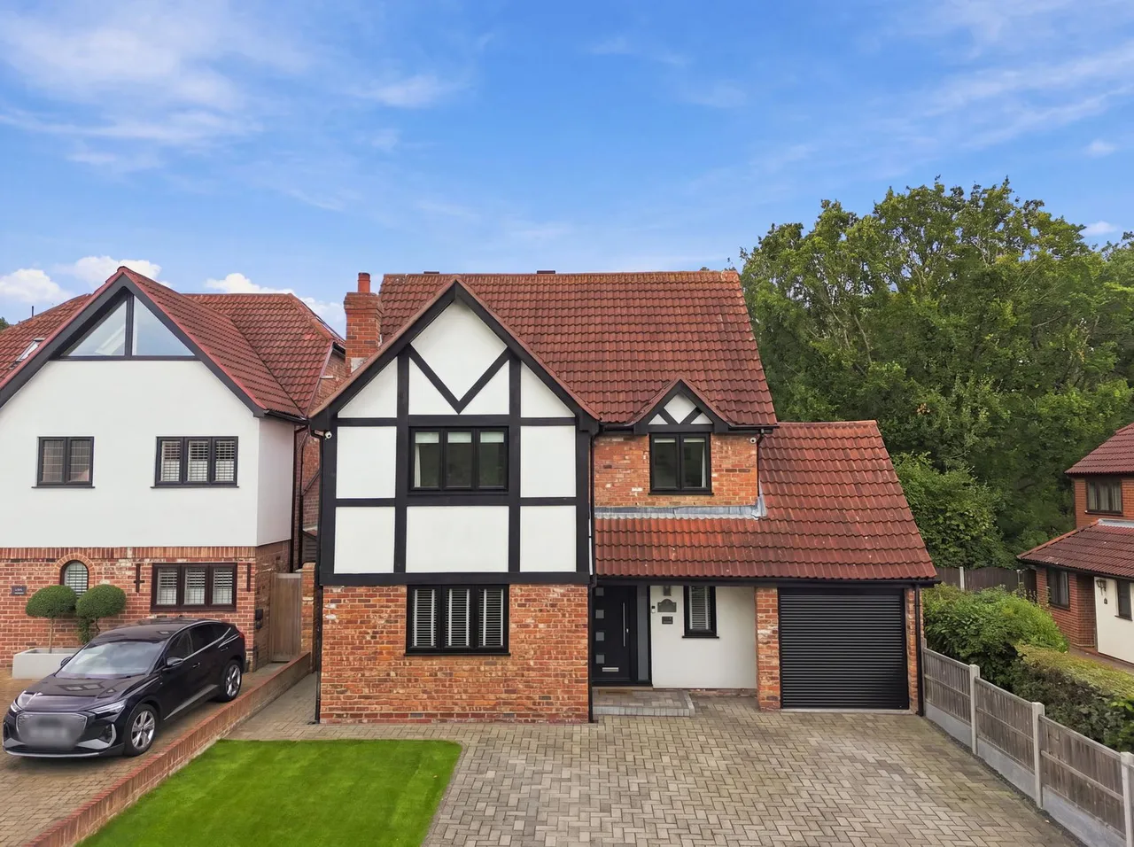 4 bed house for sale, The Lindens, Langdon Hills, SS16