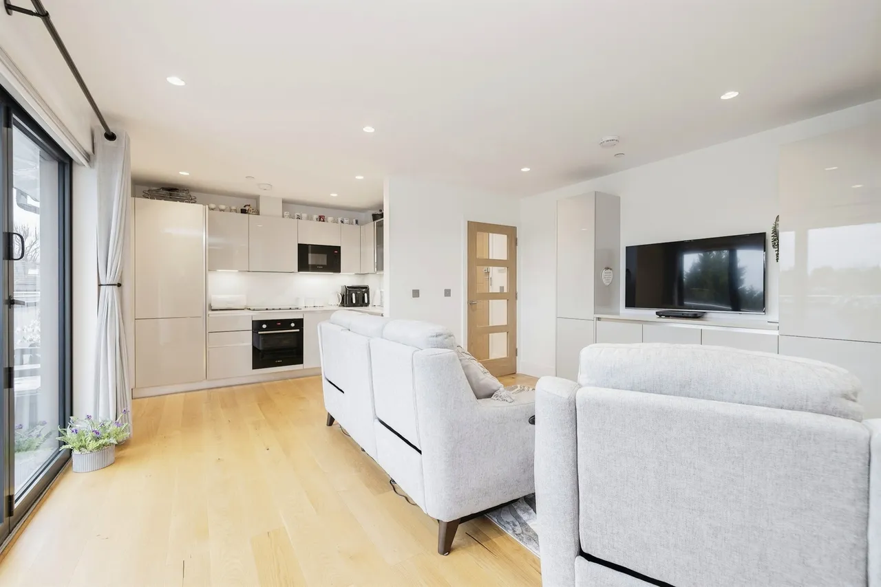 Aldenham Road, Bushey, WD23, photo 15