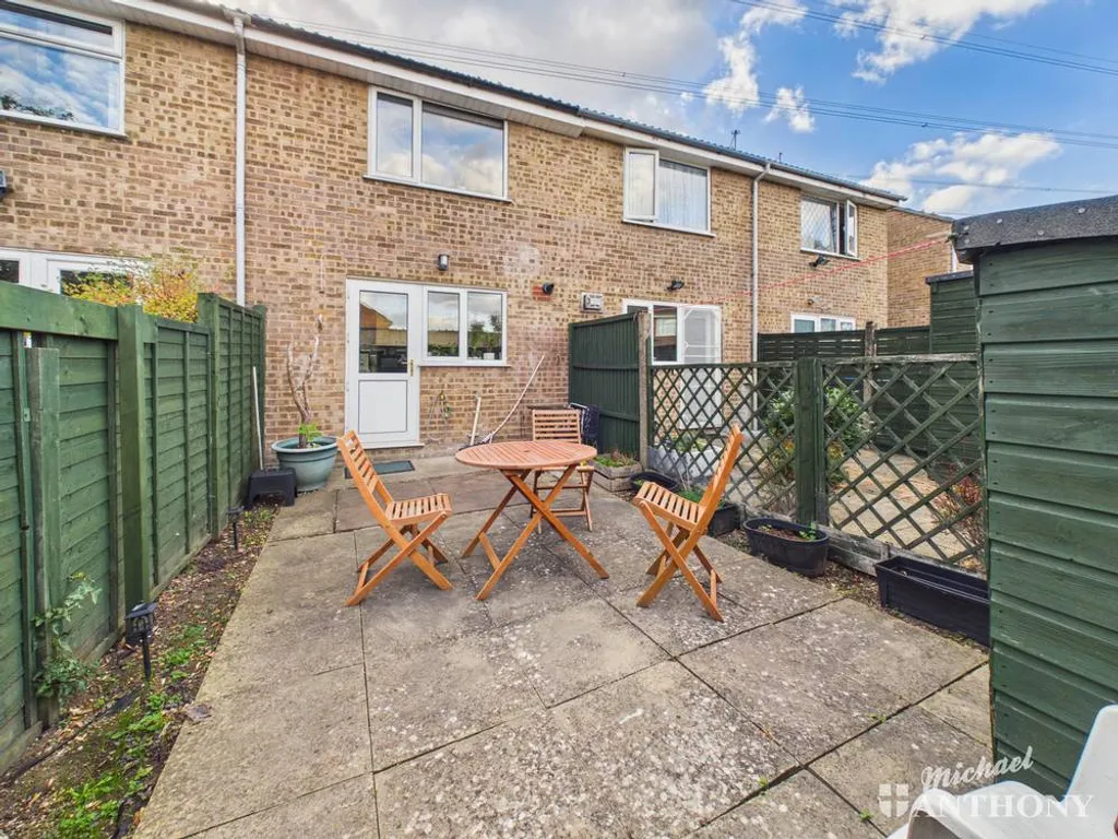 Lower Close, Aylesbury, HP19, photo 11