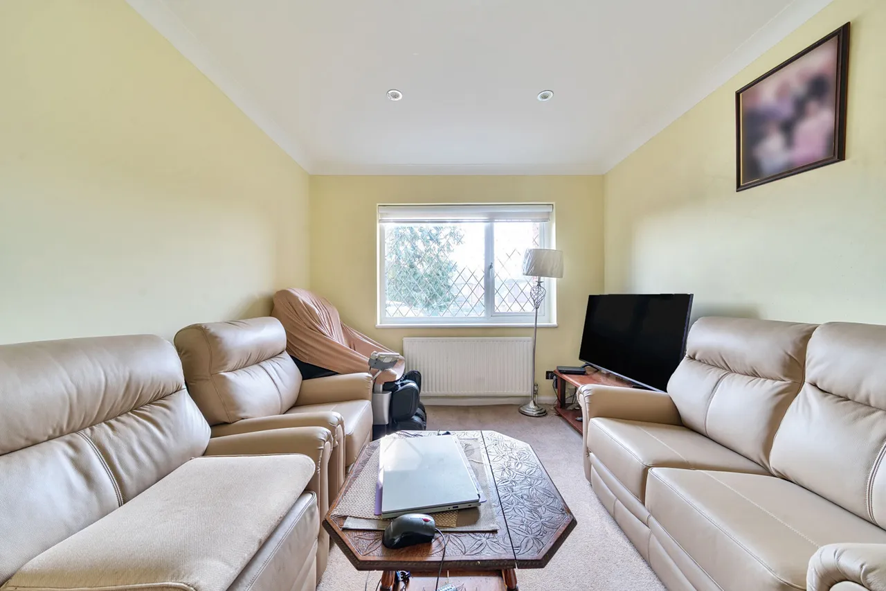 Eastglade, Pinner, HA5, photo 25