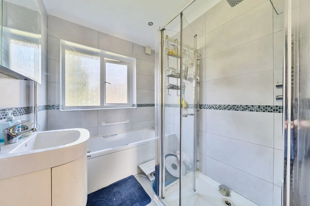 Eastglade, Pinner, HA5, photo 18
