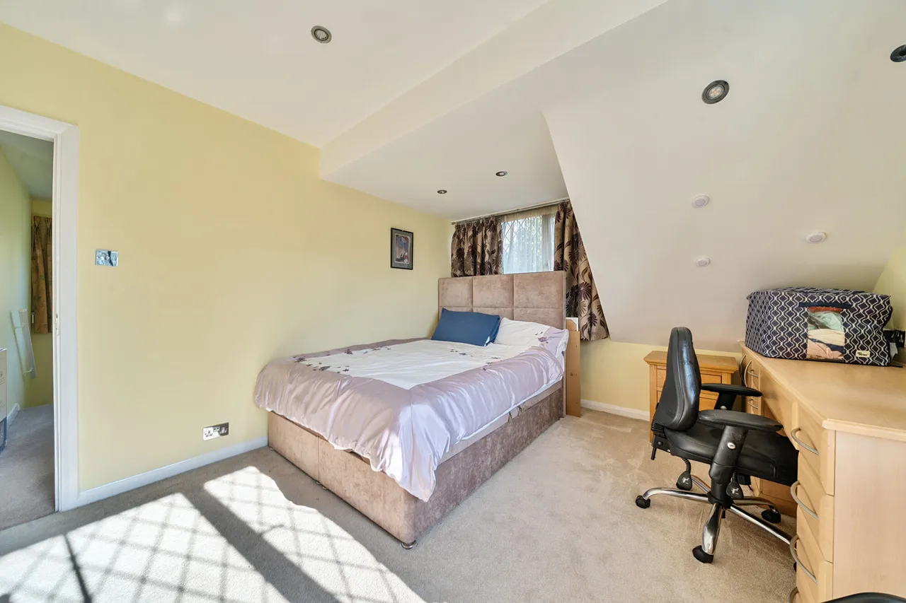 Eastglade, Pinner, HA5, photo 10
