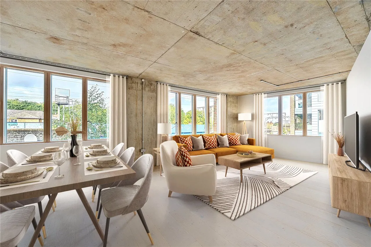 3 bed flat for sale, London Lane, London, E8