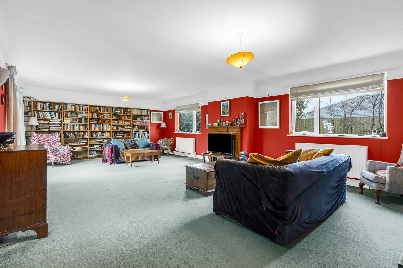 High Oak Road, Ware, SG12 7PD, photo 2