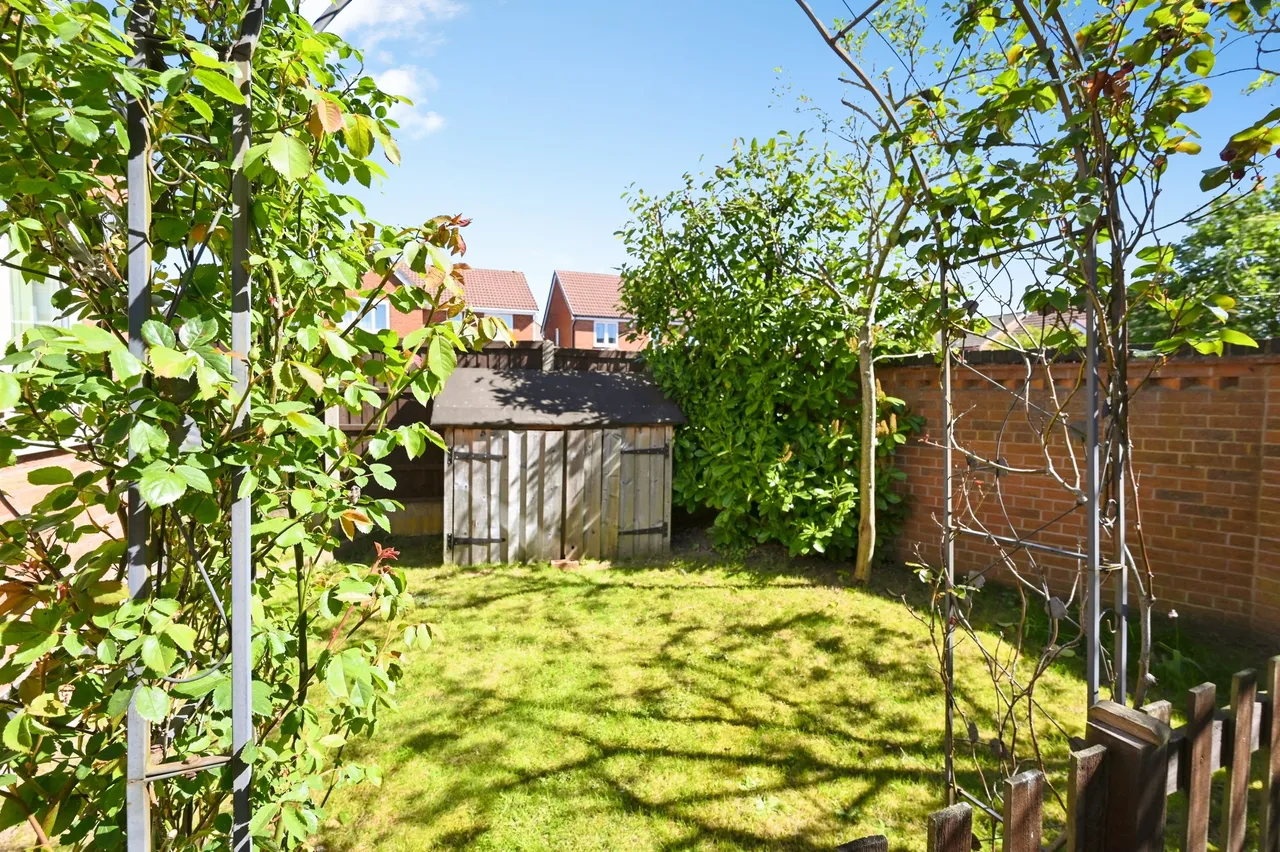 Pearl Close, Rainworth, NG21, photo 19