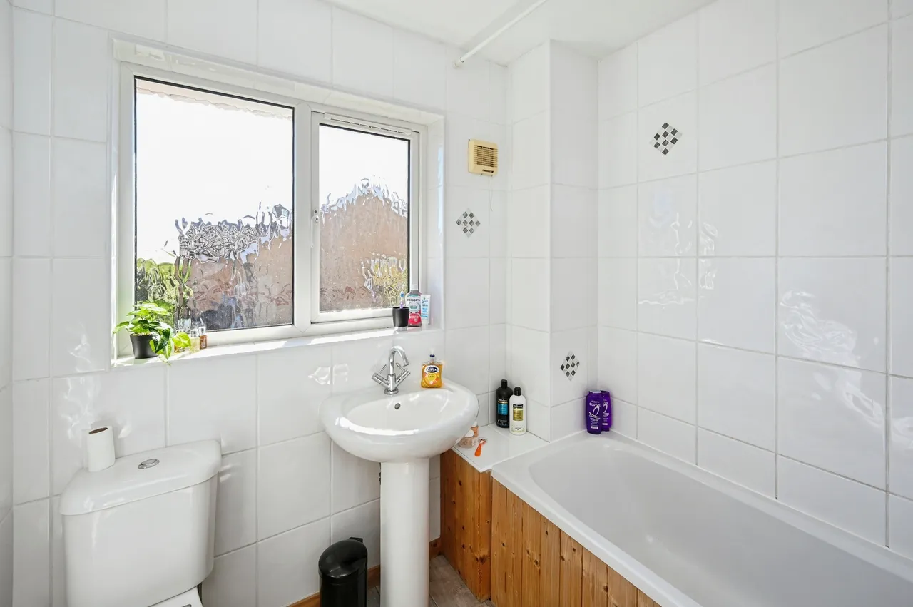 Pearl Close, Rainworth, NG21, photo 16