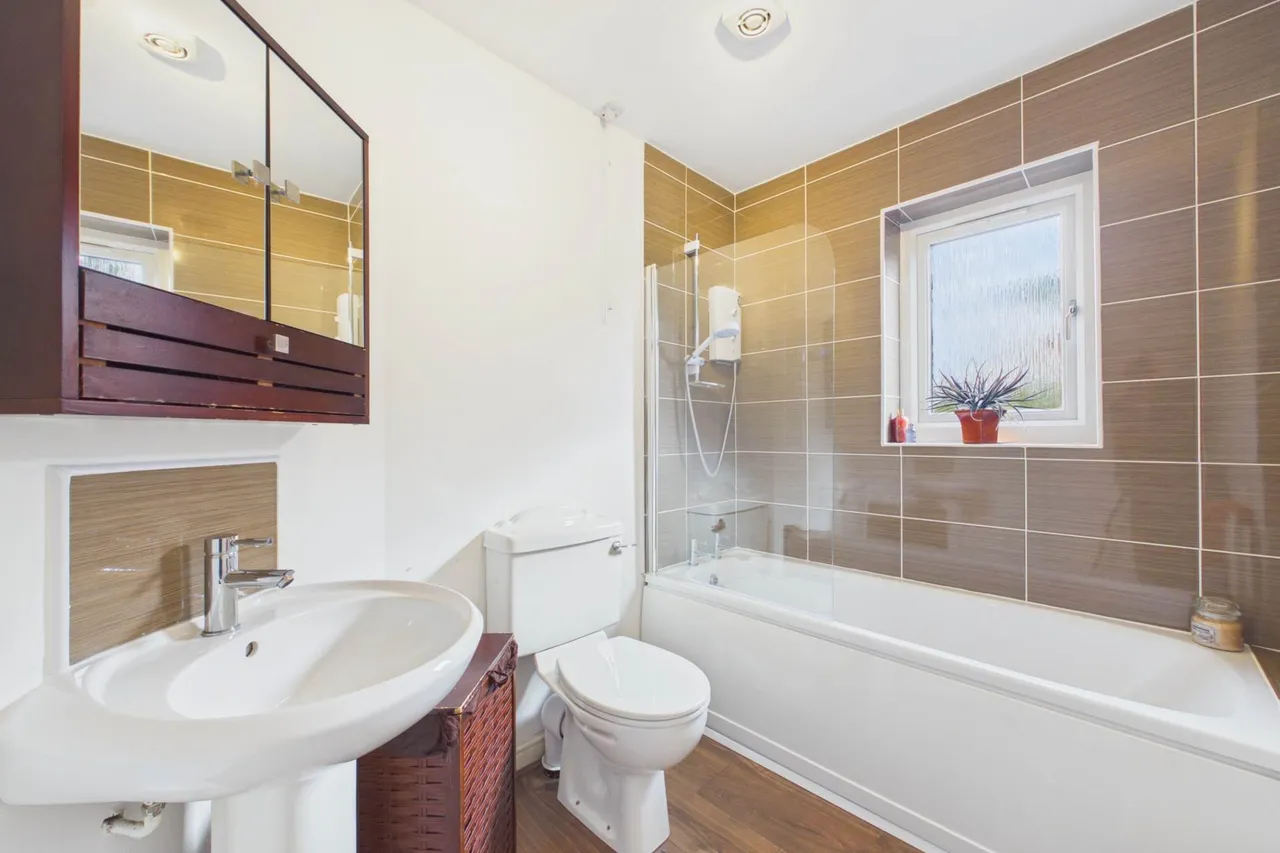 Alder Gate, Cambuslang, photo 19