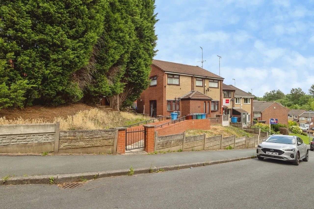 4 bed house for sale — Culcheth Lane, Manchester, Lancashire, M40