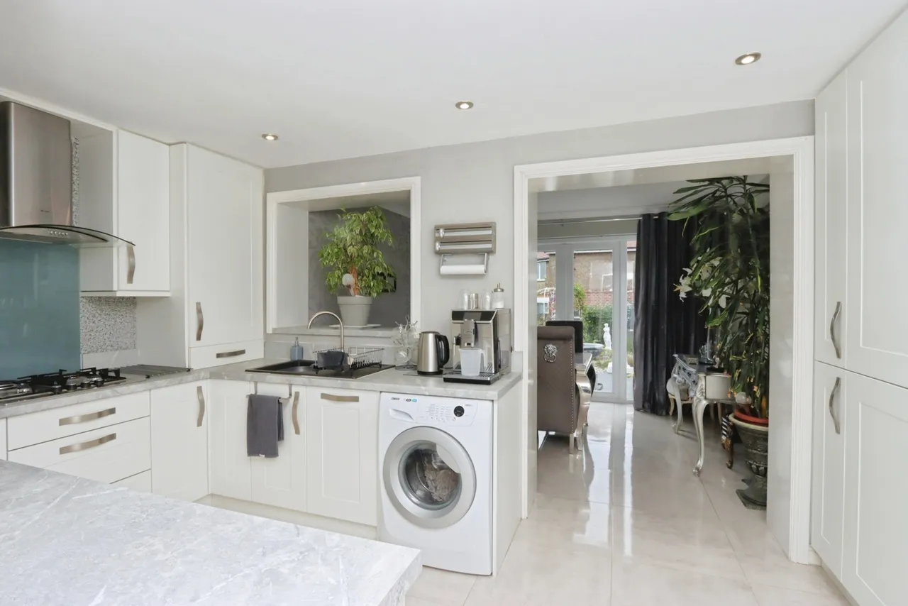 3 bed house for sale — Bishops Walk, Kiveton Park, Sheffield, South Yorkshire, S26