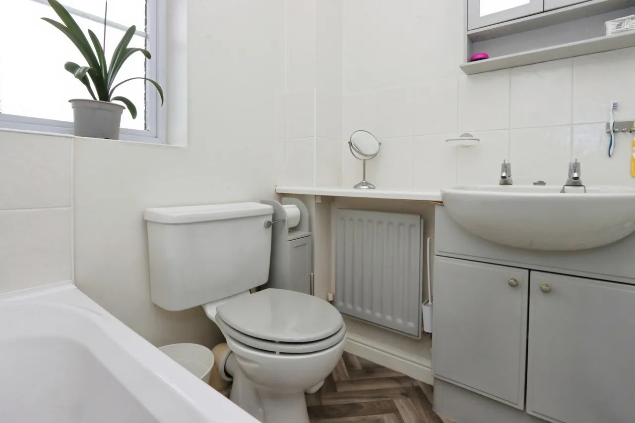 Bishops Walk, Kiveton Park, Sheffield, South Yorkshire, S26, photo 14