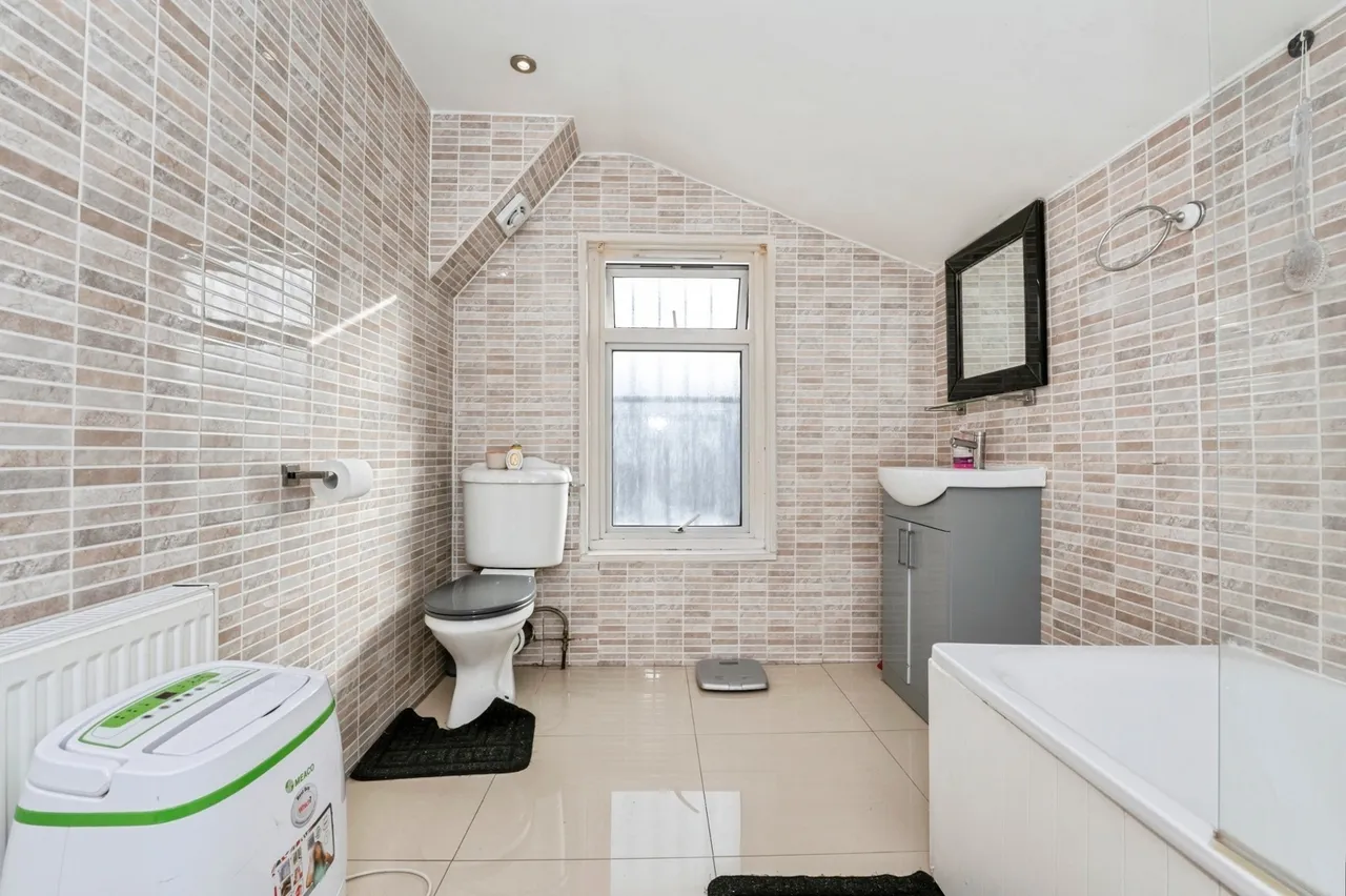 Bedford Road, Grays, Essex, RM17, photo 11