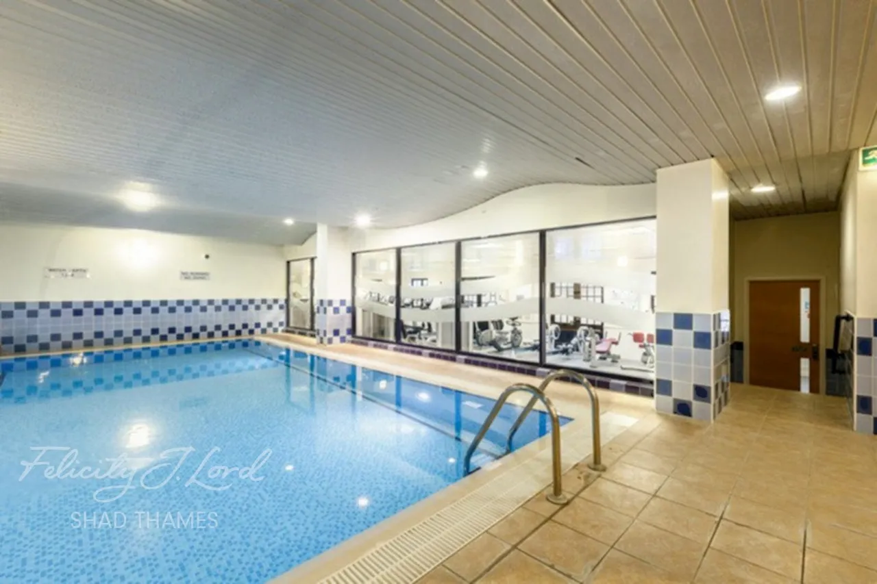 Cayenne Court, photo 8