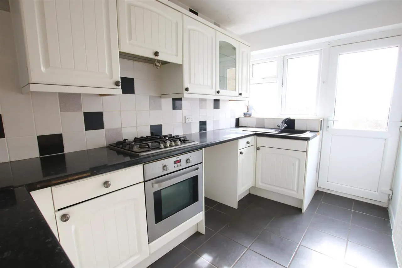 Swan Road, Hailsham, BN27, photo 2