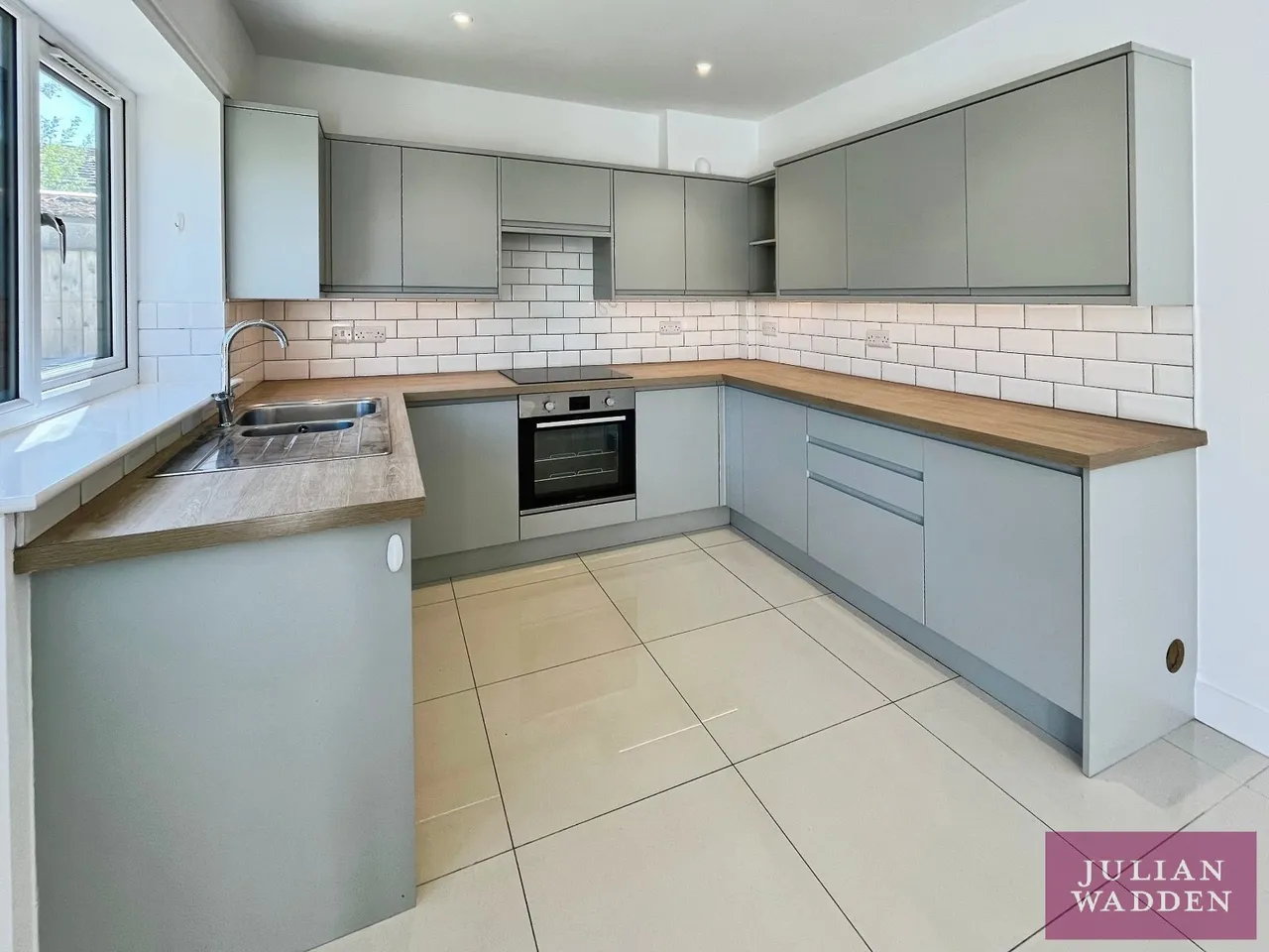 Burnage Lane, Heaton Mersey/ East Didsbury, M19, photo 12