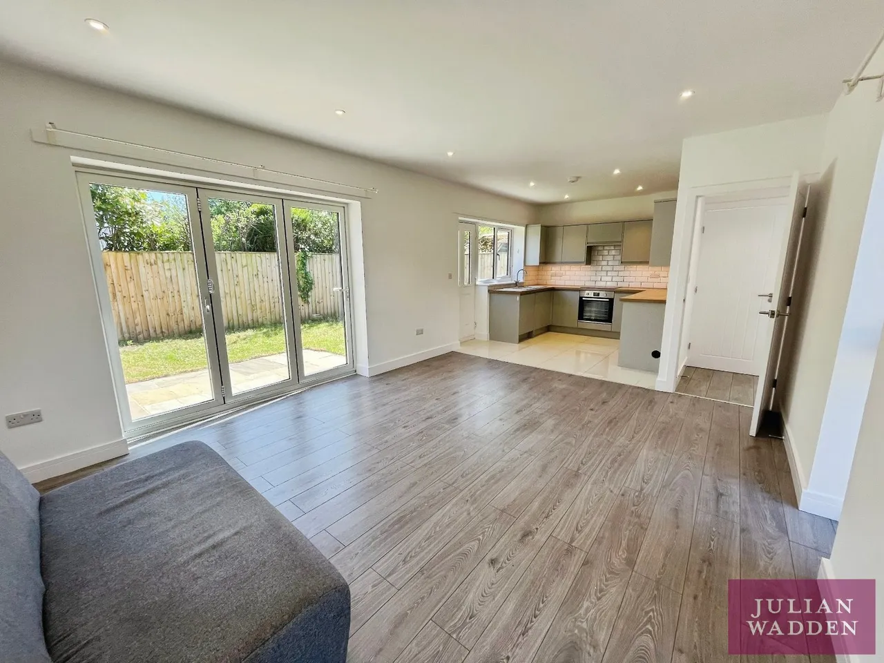 Burnage Lane, Heaton Mersey/ East Didsbury, M19, photo 4