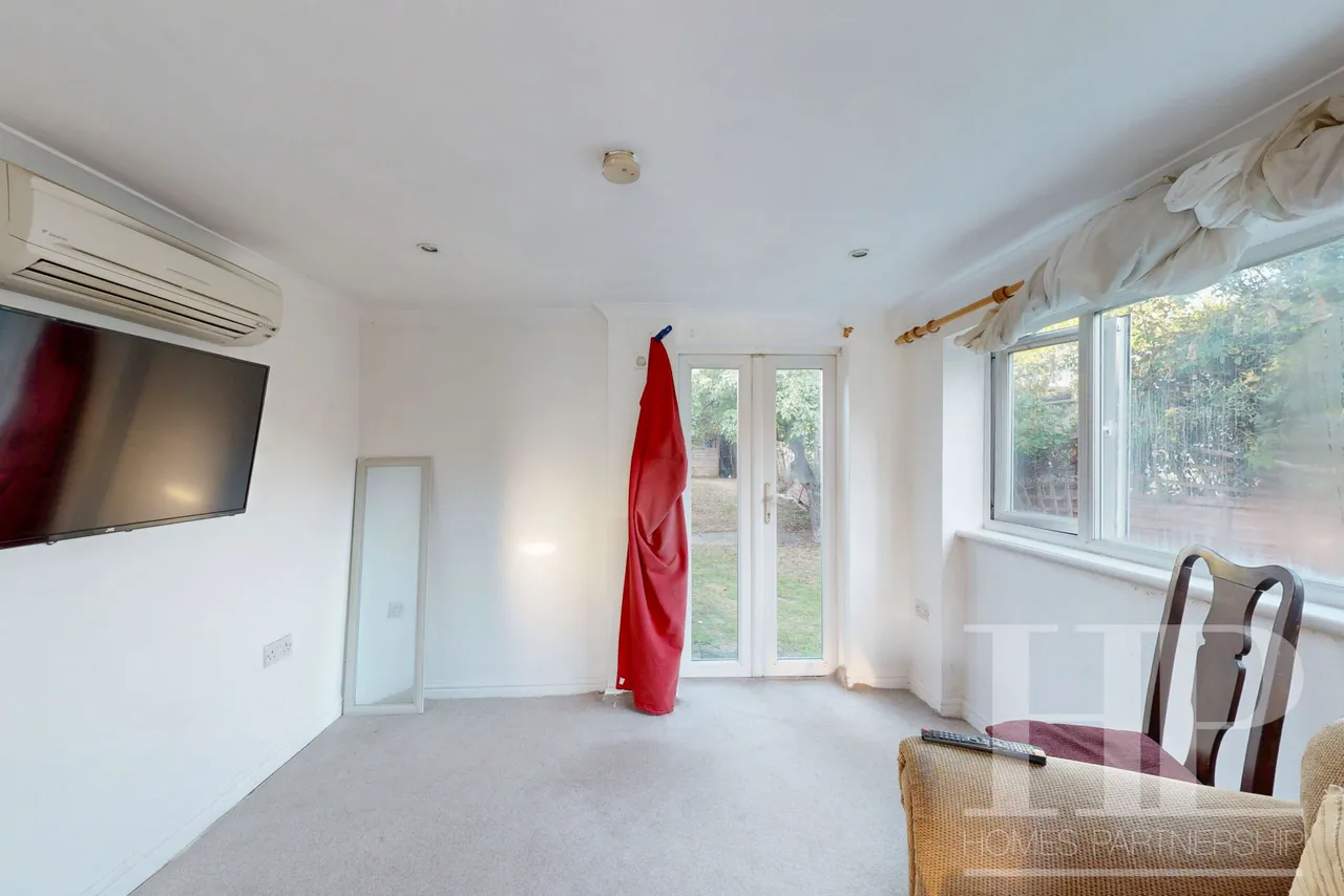 Ifield Road, Crawley, RH11, photo 16