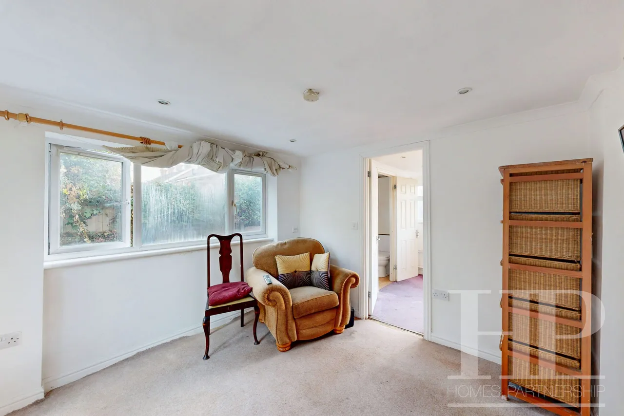 Ifield Road, Crawley, RH11, photo 17