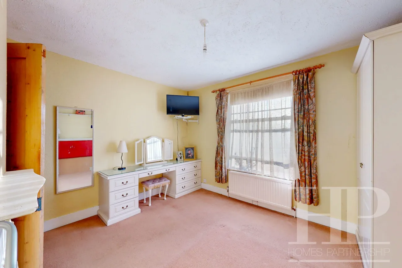 Ifield Road, Crawley, RH11, photo 11