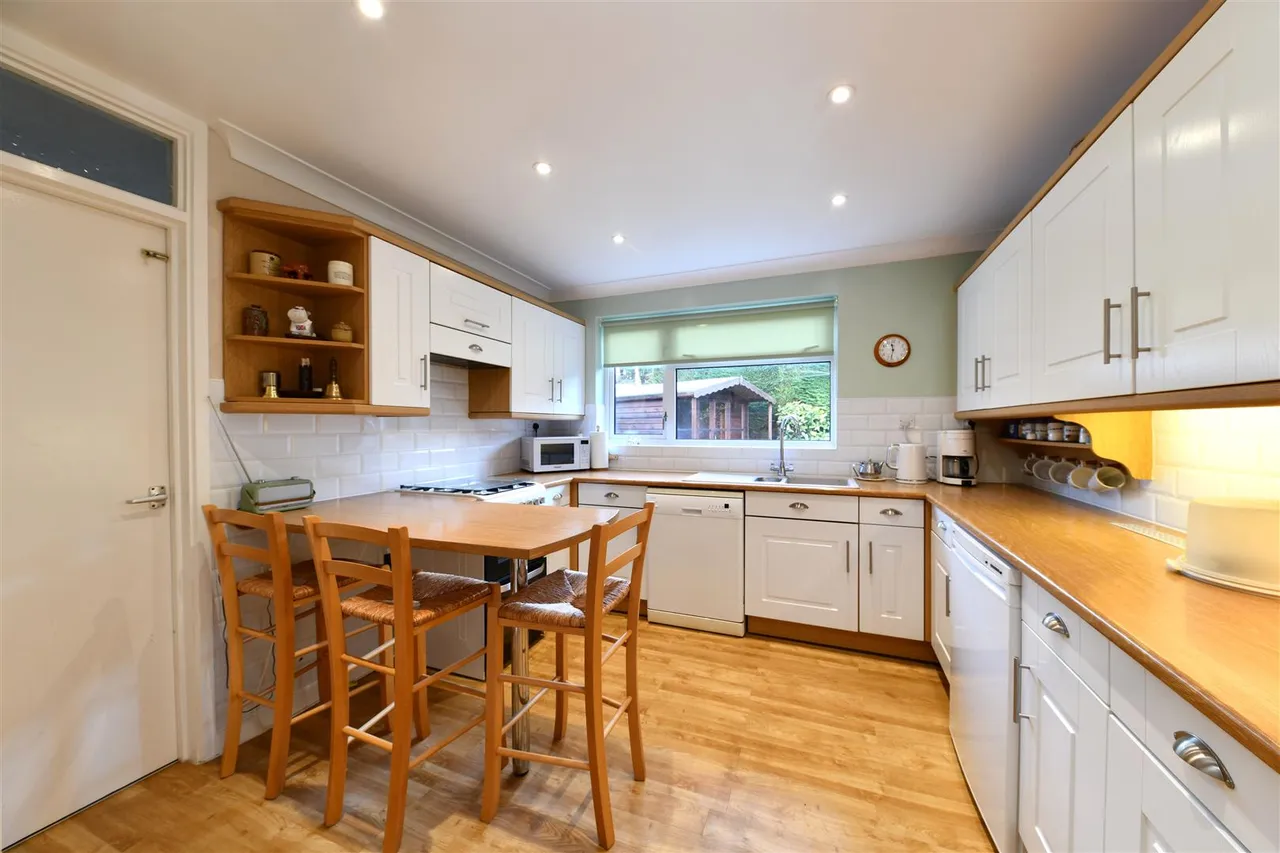 Whitney Drive, Stevenage, Herts, SG1 4BJ, photo 6