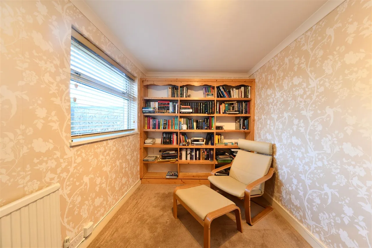 Whitney Drive, Stevenage, Herts, SG1 4BJ, photo 16