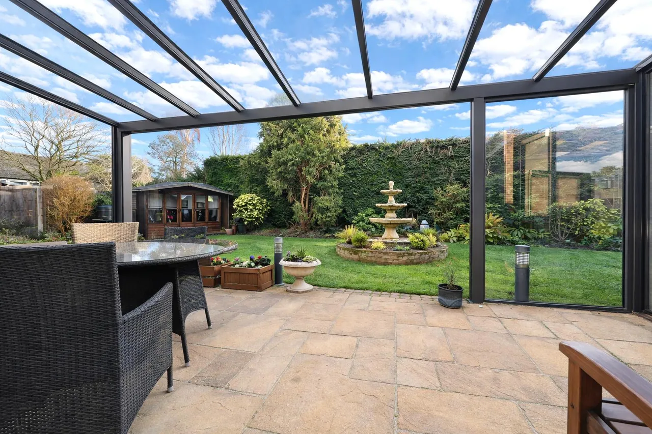 Whitney Drive, Stevenage, Herts, SG1 4BJ, photo 4