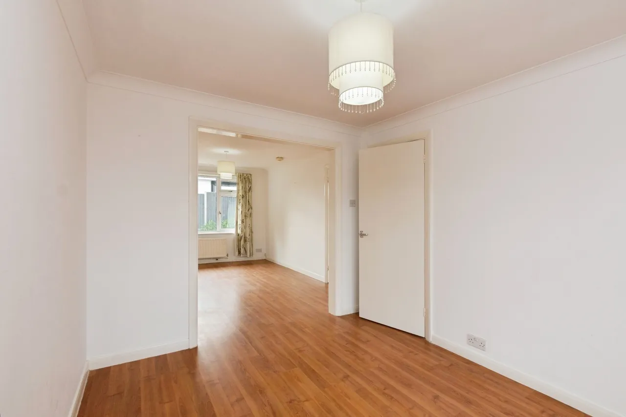 Faulkner Place, Bagshot, GU19, photo 15