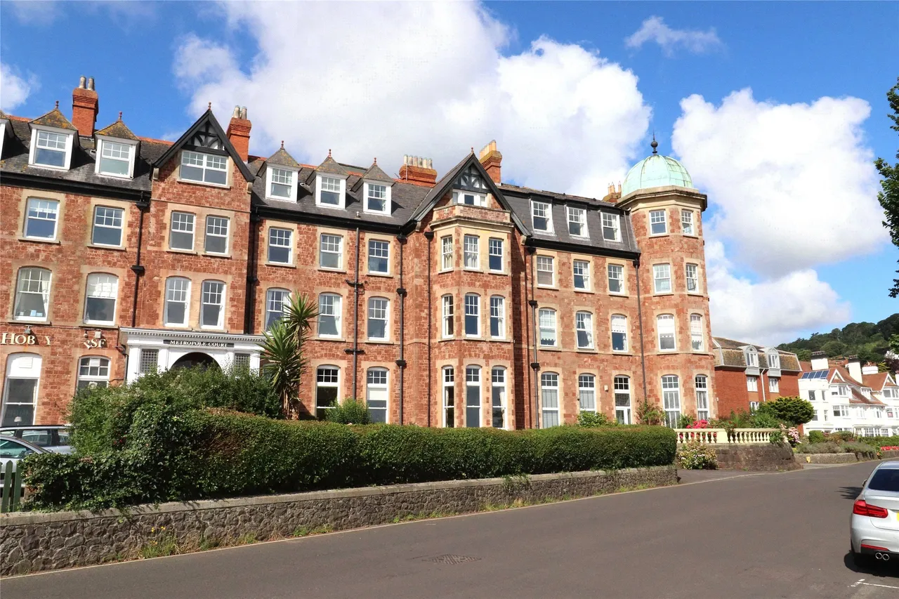 1 bed flat for sale, Metropole Court, Minehead, TA24