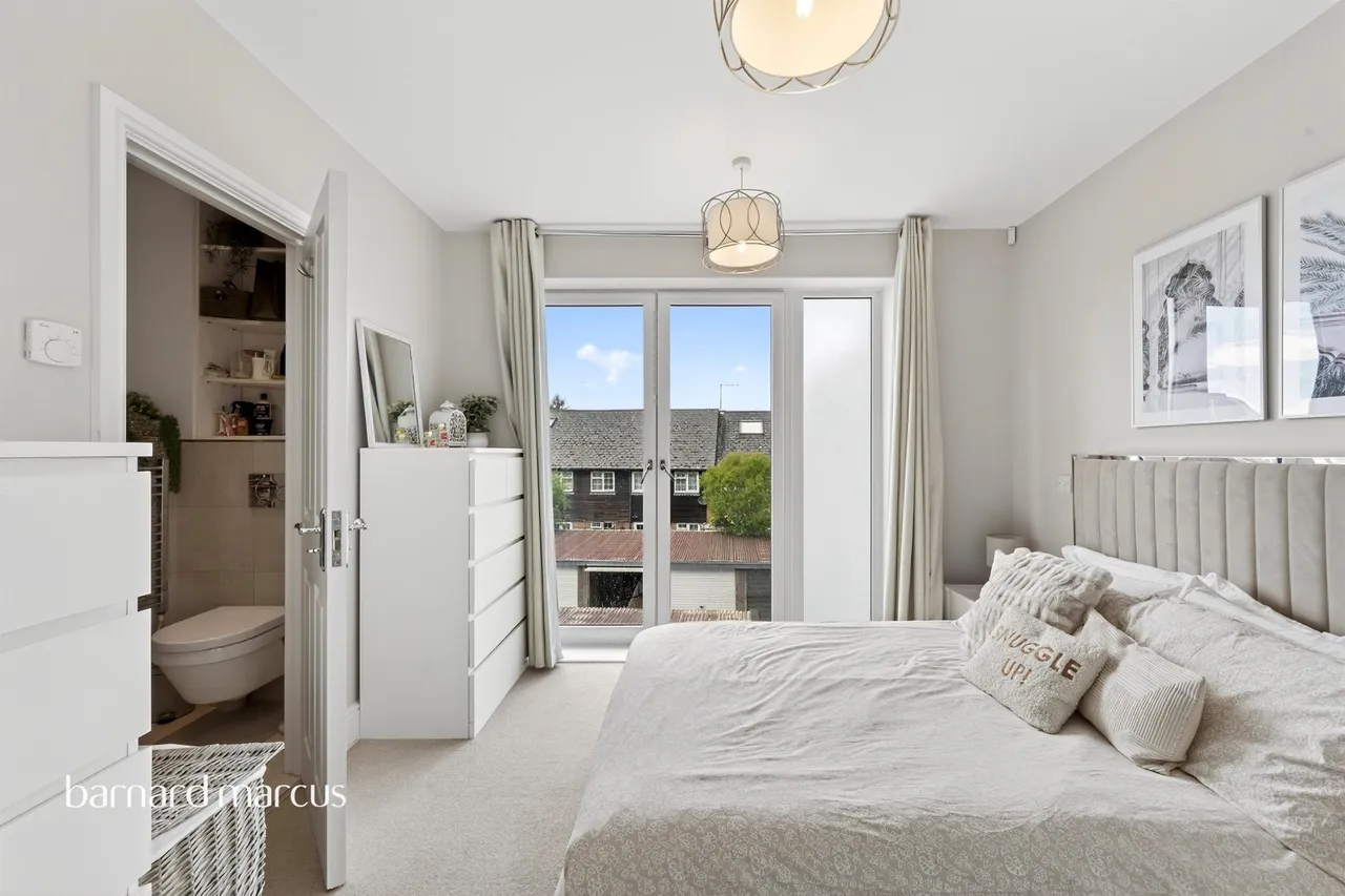East Street, Epsom, KT17, photo 8