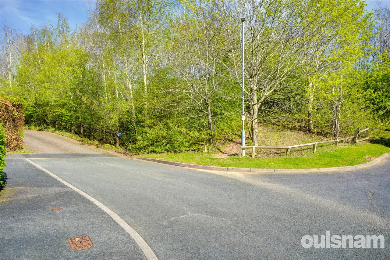 Grosmont Avenue, Worcester, Worcestershire, WR4 0RD, photo 21