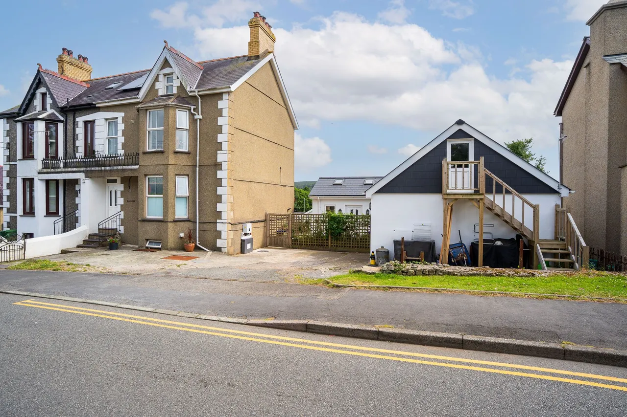 Birkdale, Llanbedrog, Pwllheli, Gwynedd, LL53 7NU, photo 2
