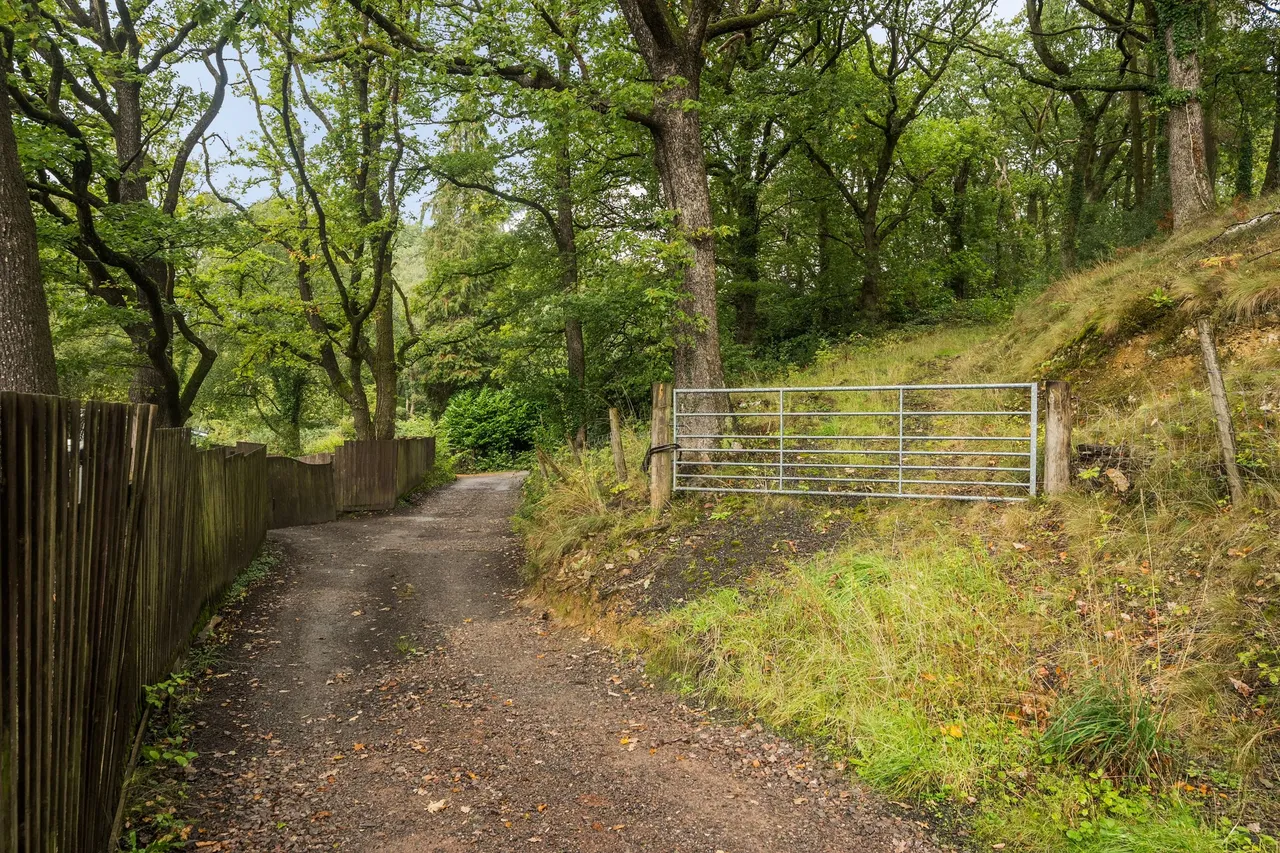 Croesbychan Road, Llwydcoed, CF44, photo 7