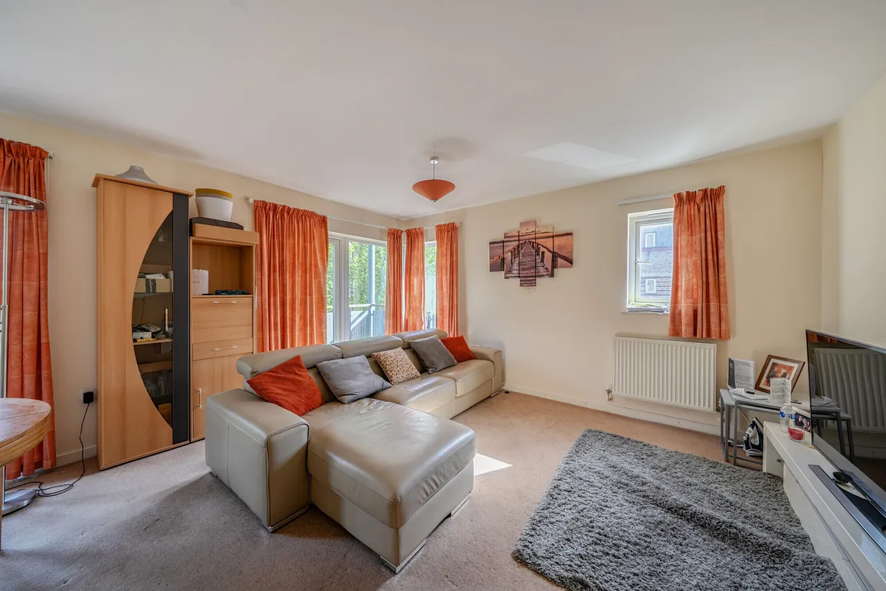 Linden Avenue, Watford, WD18, photo 3