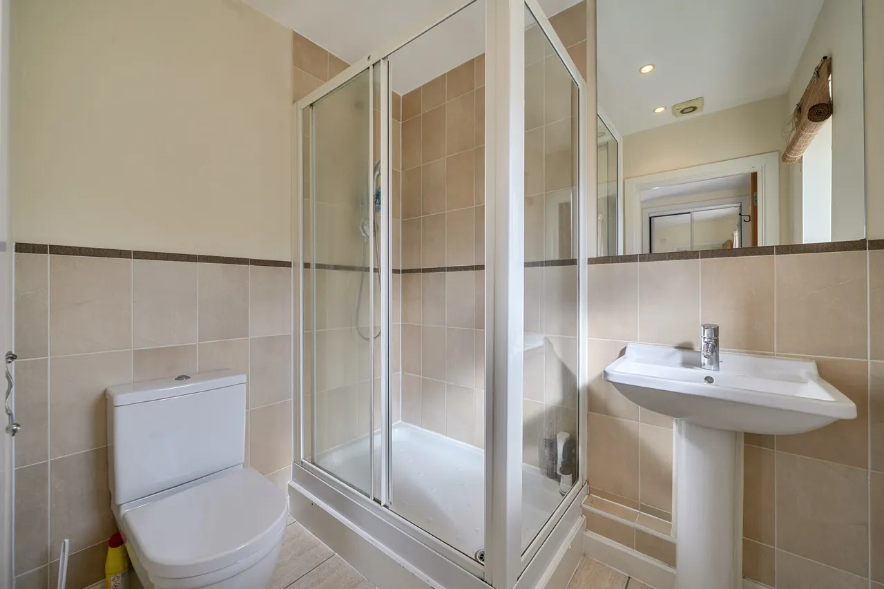 Linden Avenue, Watford, WD18, photo 8