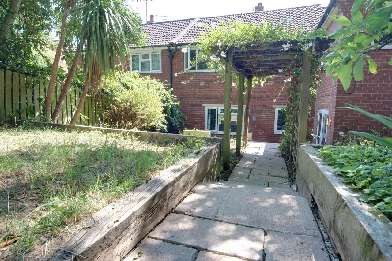 King George Road, Horsforth, LS18, photo 13