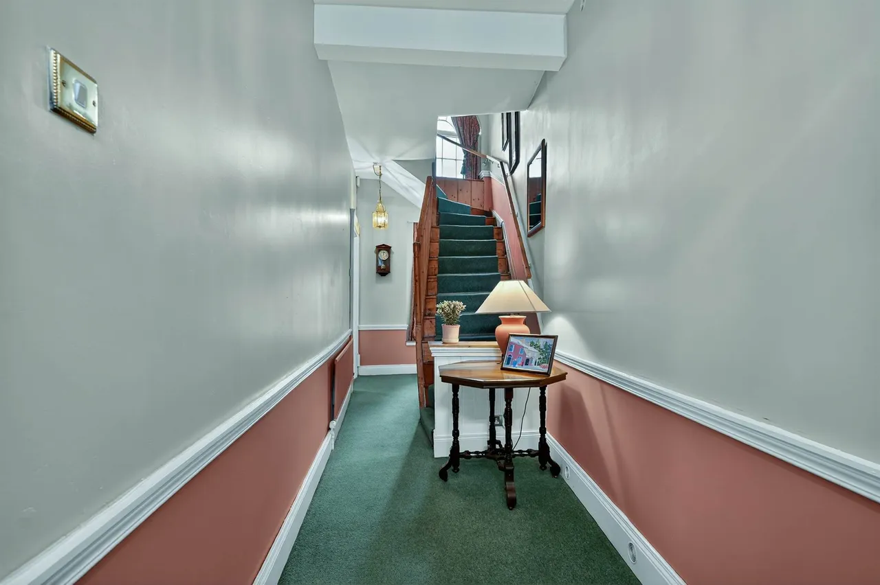 Main Street, Royal Hillsborough, BT26, photo 6