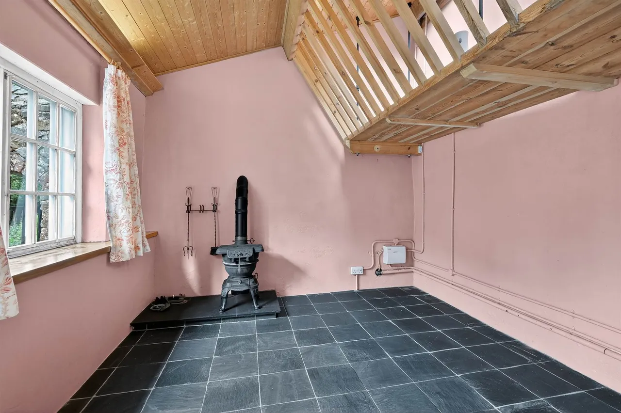 Main Street, Royal Hillsborough, BT26, photo 33