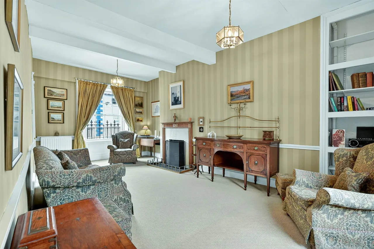 Main Street, Royal Hillsborough, BT26, photo 8