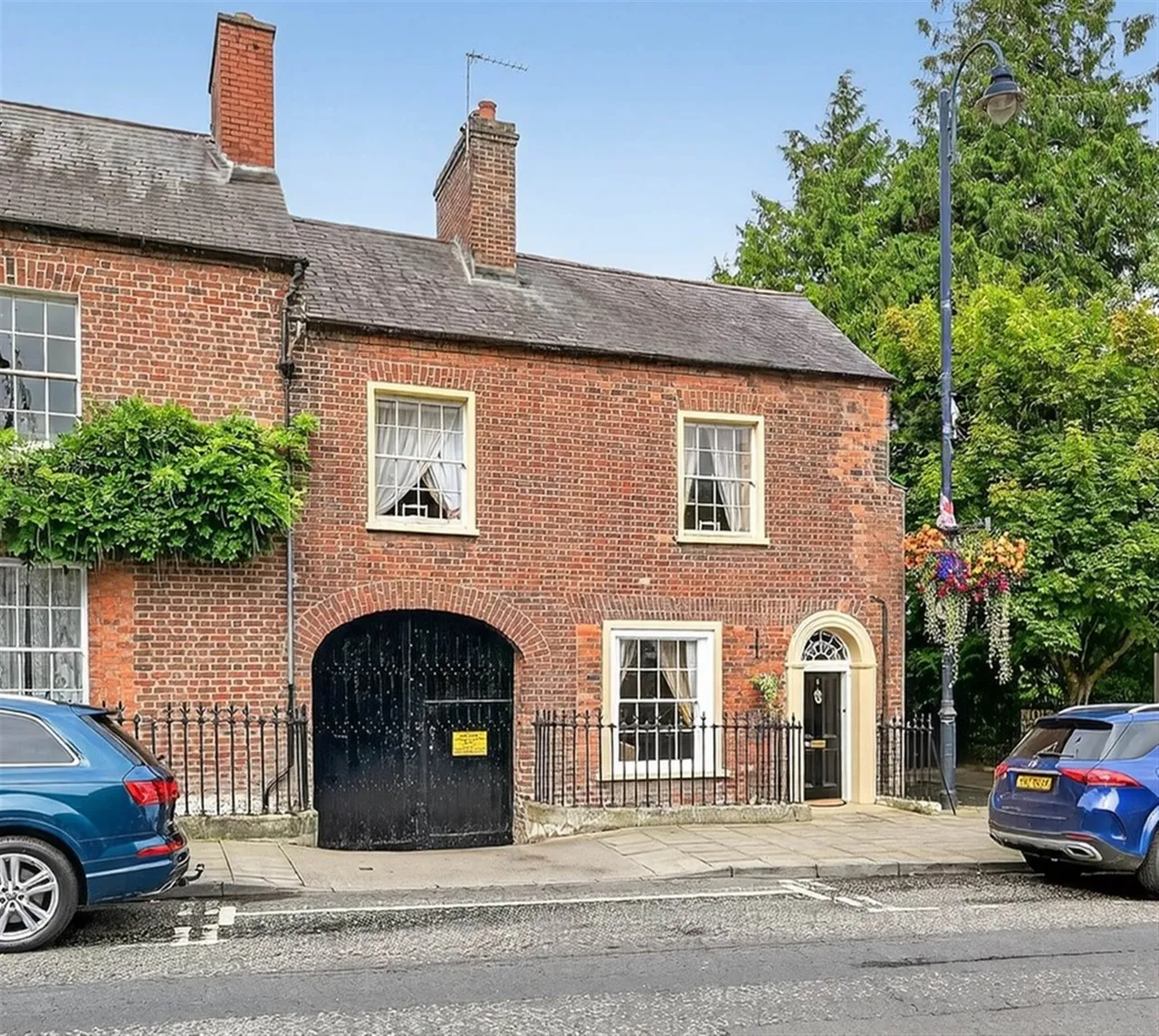 3 bed house for sale, Main Street, Royal Hillsborough, BT26