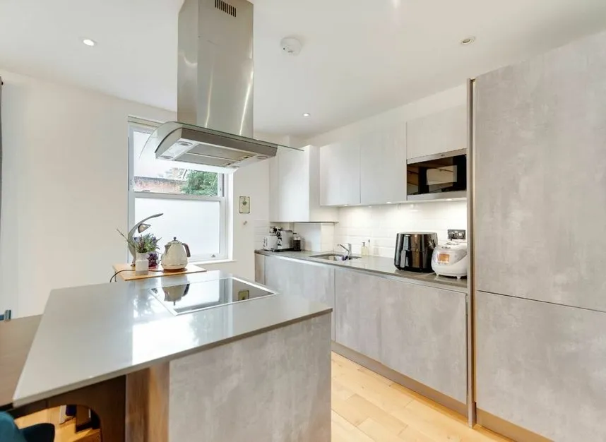 Eaton Rise, Ealing, W5, photo 3