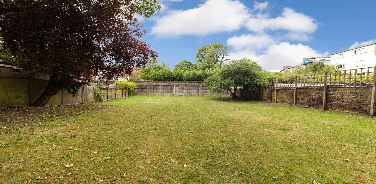 Camden Road, N7, photo 2