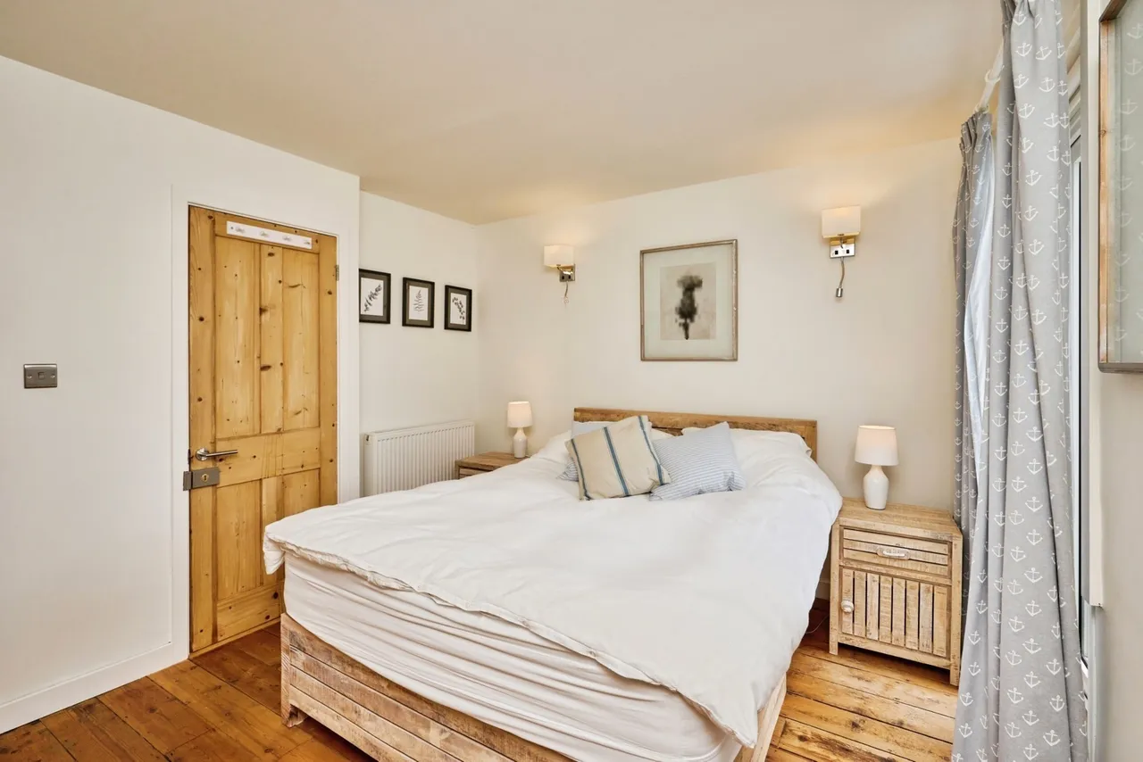 Sun Hill, Cowes, PO31, photo 8