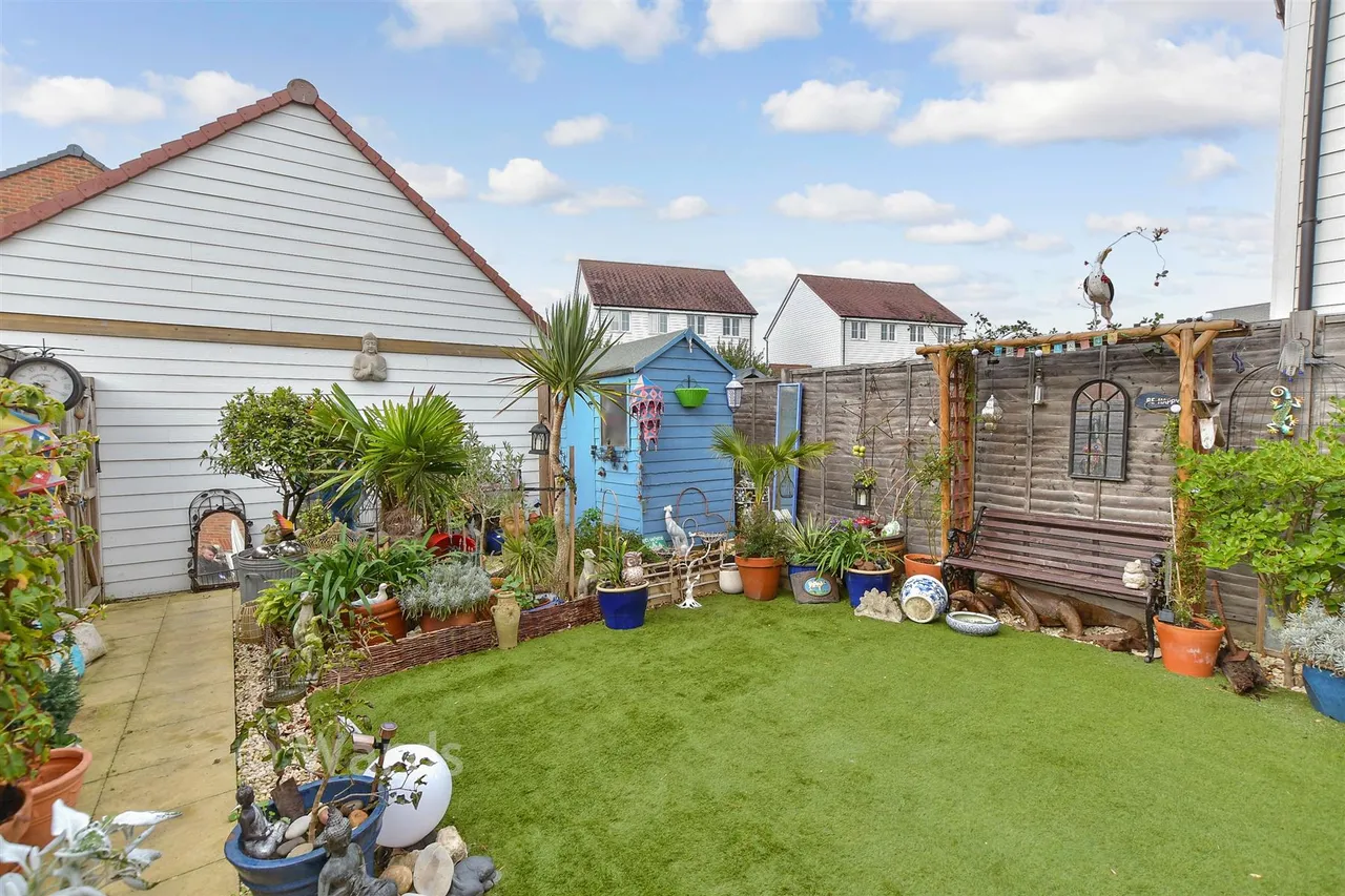 Castle View, Hythe, CT21, photo 3