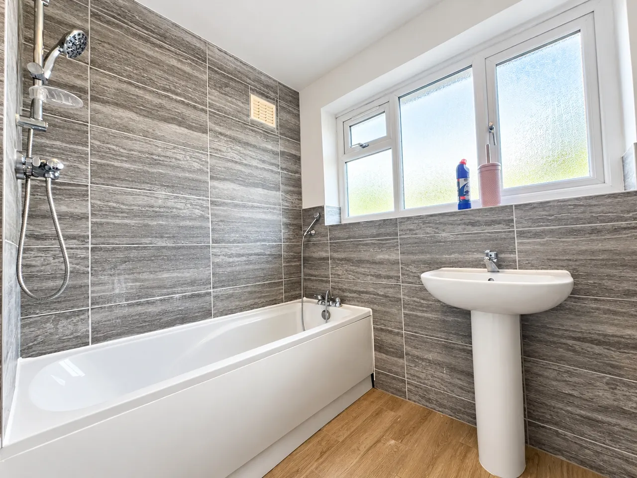 Lode Lane, Solihull, B92, photo 7