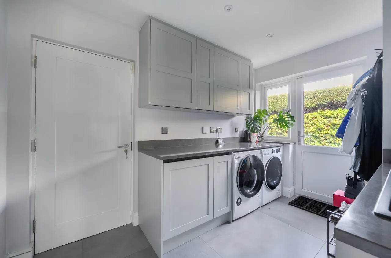 Easthampstead Road, Wokingham, Berkshire, RG40 2EE, photo 21
