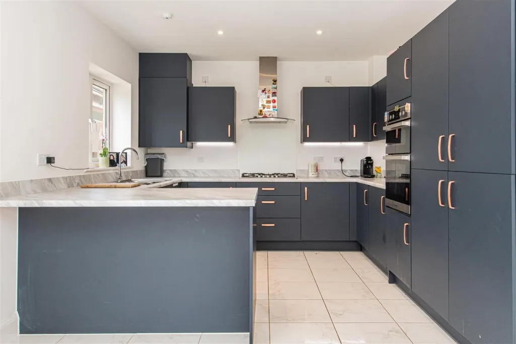 Prunus Drive, Wellingborough, photo 5