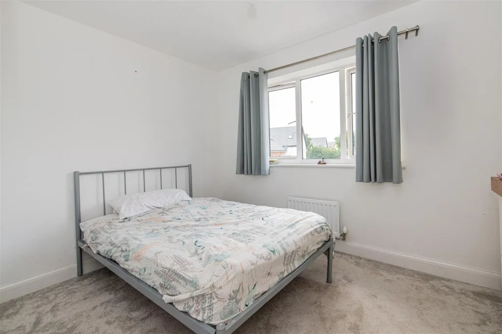 Prunus Drive, Wellingborough, photo 12